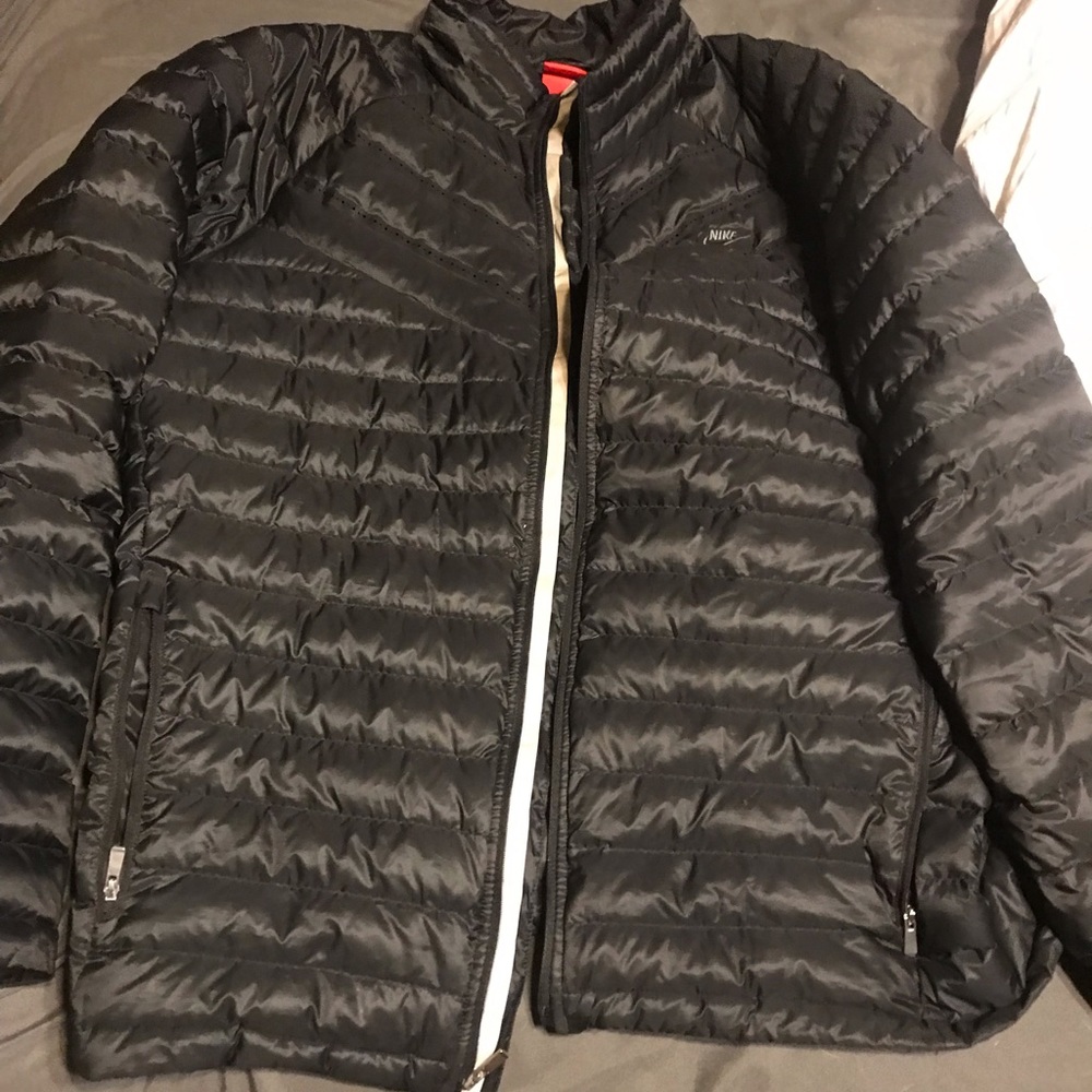 Men’s Nike XL Aeroloft 800 Puffer Jacket